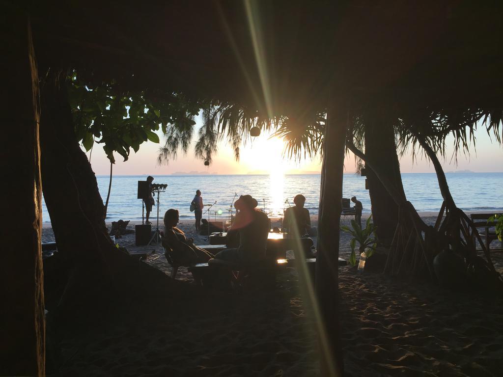 ホテルCocobar&Bungalow'Kohjum ジュム島 エクステリア 写真
